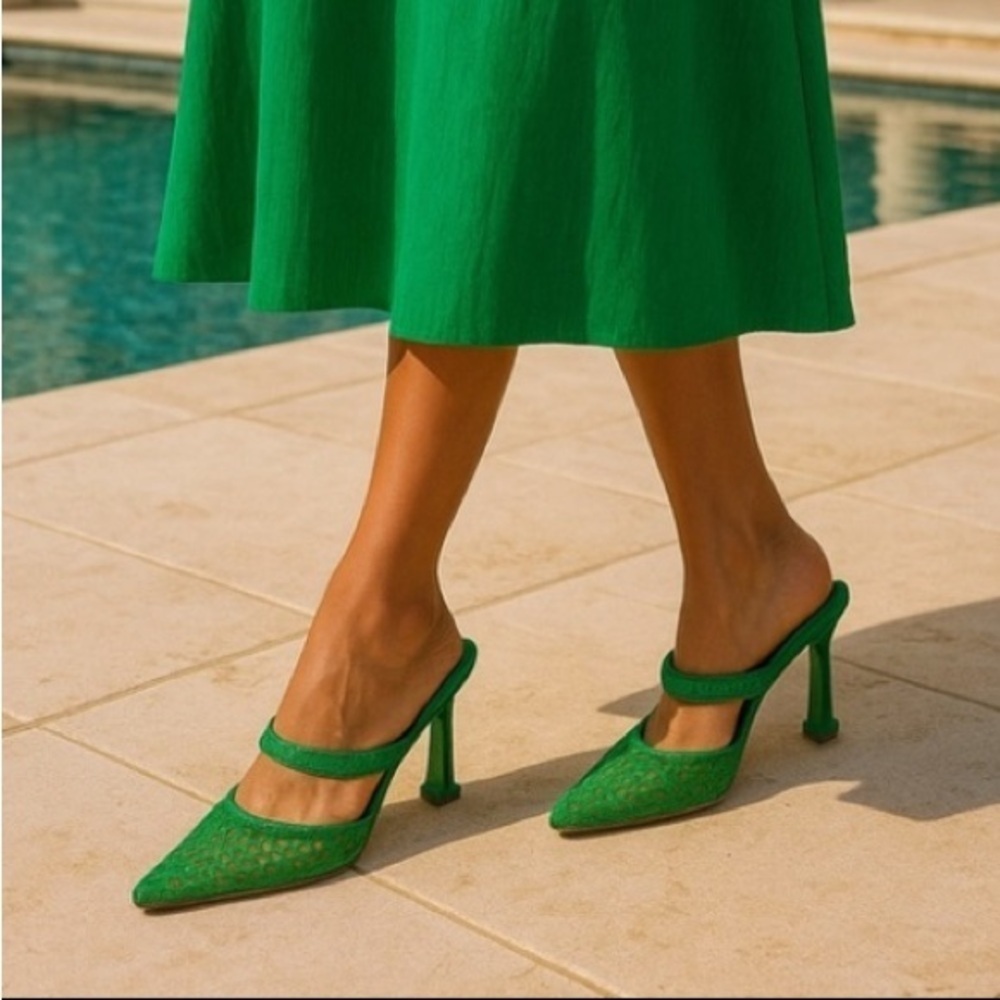 Jessica Rich Green Mesh Heels Bold Kelly Green Summer Wedding Quiet Luxury Gala